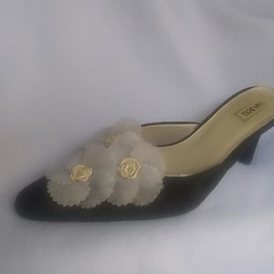 China Doll with elegant design  2 1/2 inch mule